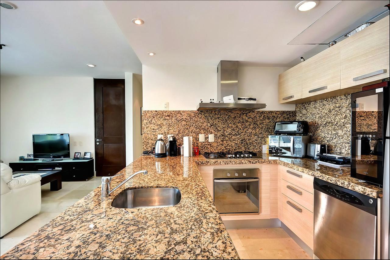 Luxurious & Central Condo In Playa Steps From The Beach Πλάγια Ντελ Κάρμεν Εξωτερικό φωτογραφία